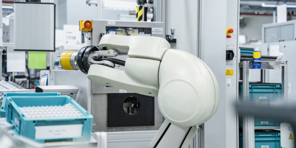 Robots Industriales / Robotización / Cobots Banyeres del Penedès · Robot para Corte por Ultrasonidos / Soldado por Ultrasonidos